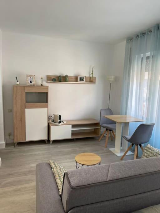 Oasis Plus Sevilla Exterior foto